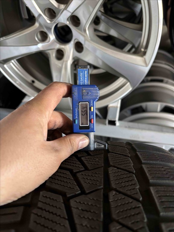 225/55 r17 Continental 2021 téligumi 4db eladó 225/55r17 garnitúra 8. kép