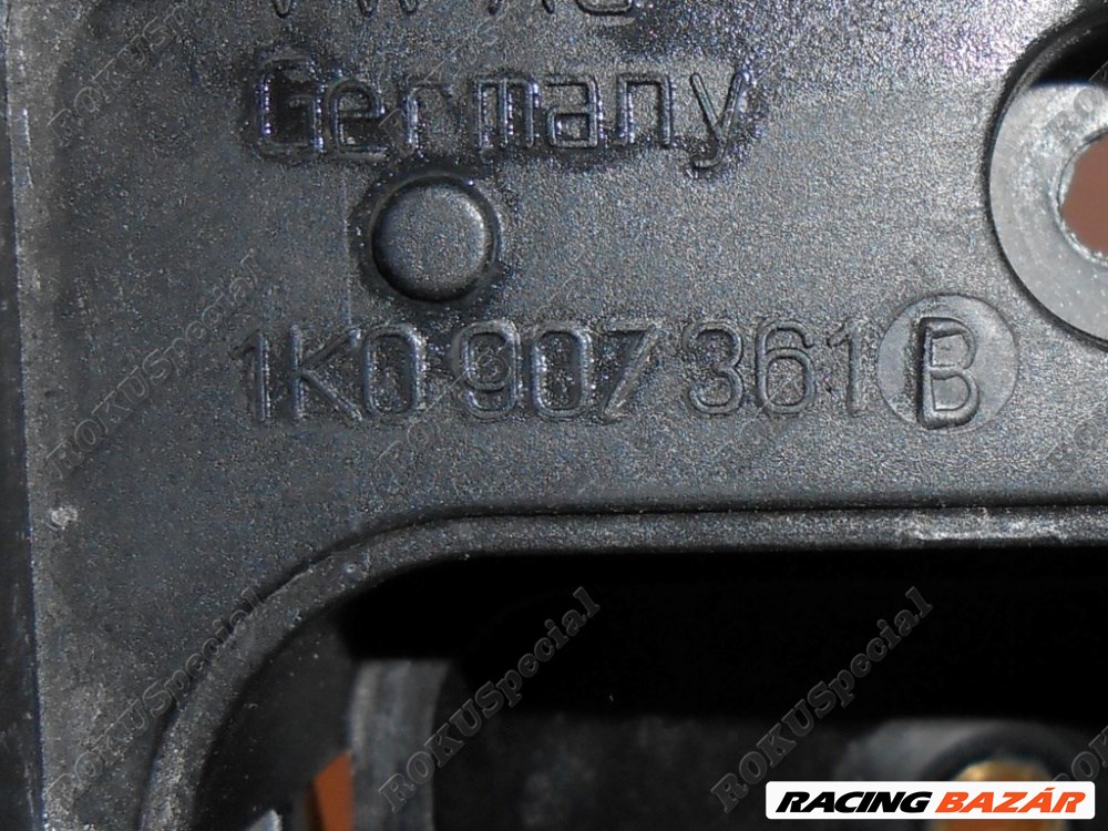 VW Passat B6,B7,Golf V,Jetta V,CC, Sharan, Skoda Octavia Biztosítéktábla tartó 1K0907361B 5. kép