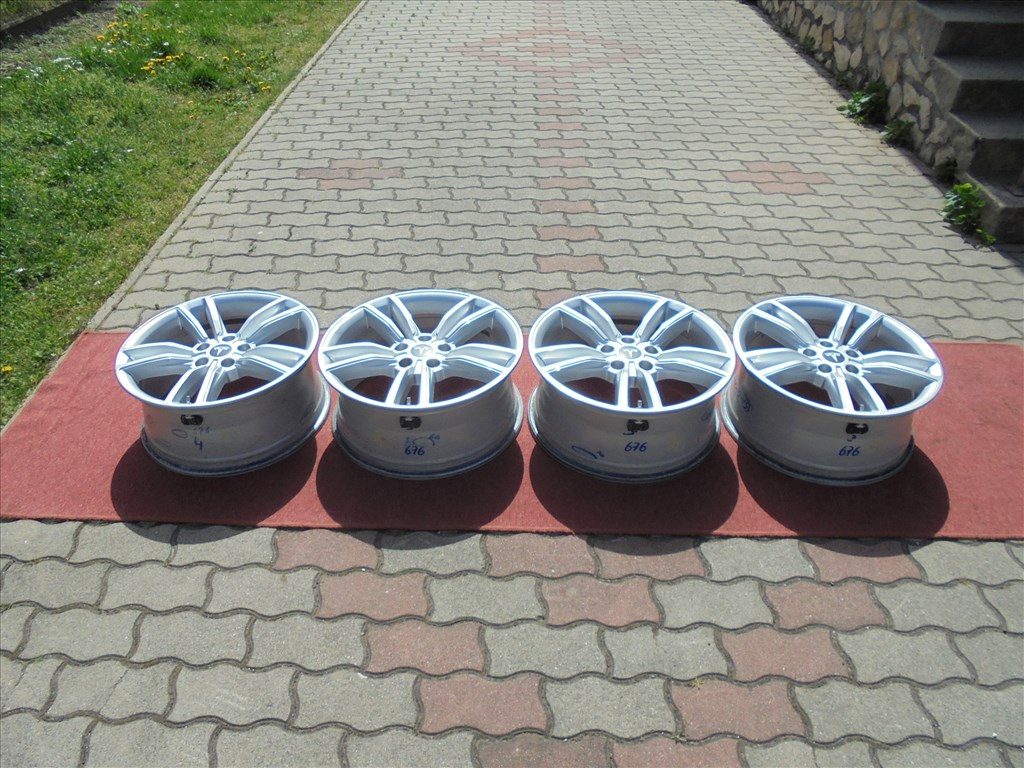 Tesla 19-es gyári alufelni szenzorral eladó 1. kép