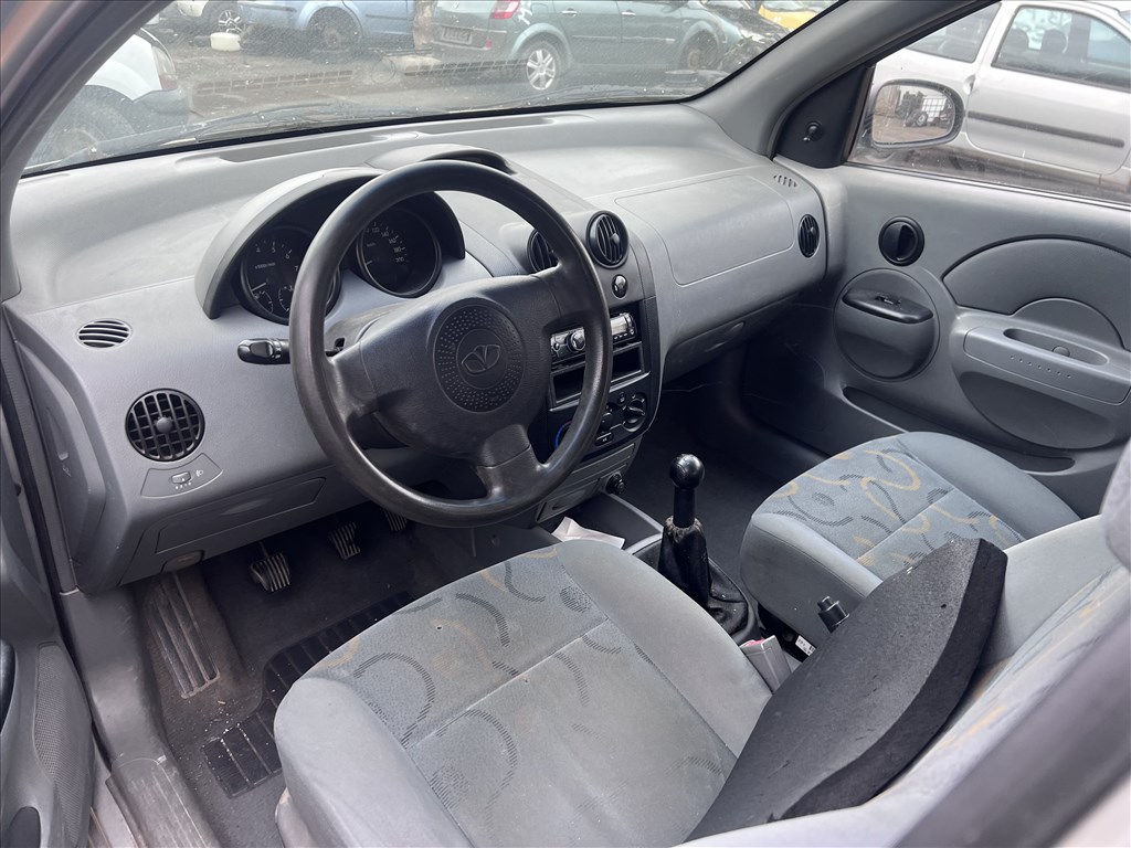 Daewoo Kalos 1.2i bontott alkatrészei 3. kép