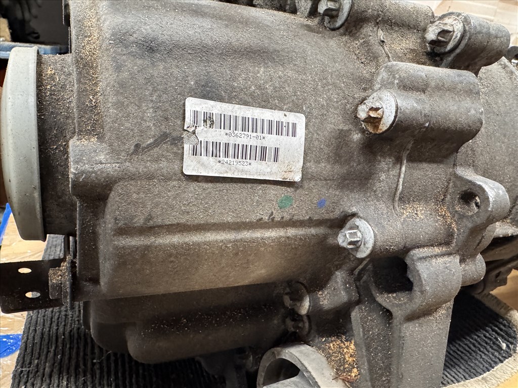 BMW X3 E83 Manuális váltó ,osztómű 7. kép