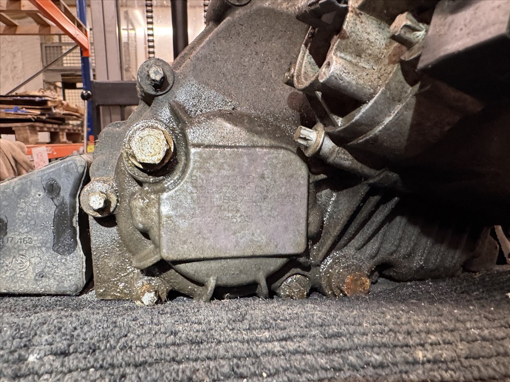 BMW X3 E83 Manuális váltó ,osztómű 8. kép