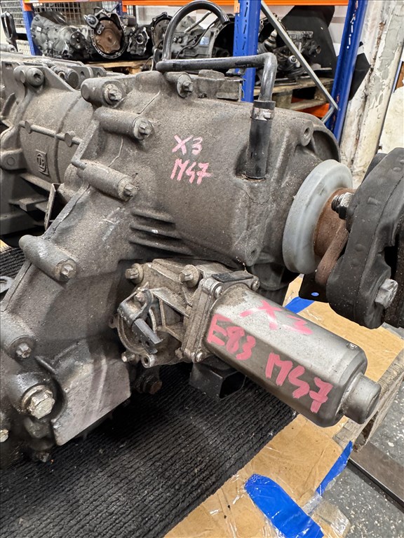 BMW X3 E83 Manuális váltó ,osztómű 9. kép