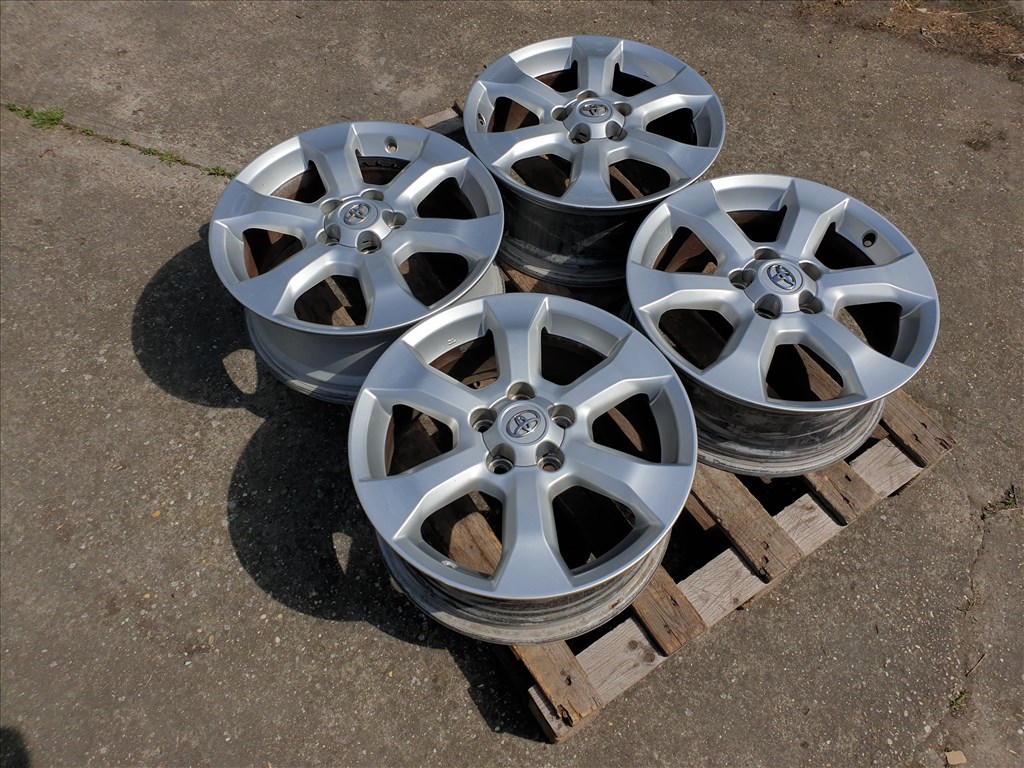 17" 5x114,3 Toyota RAV 4 5. kép
