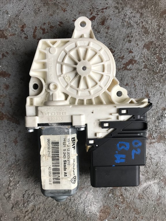 Skoda Octavia II Kombi bal hátsó ablakemelő motor 1k0939703e 1. kép