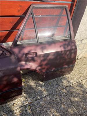 Ford Escort MK4 jobb hátsó ajtó(1989-es)