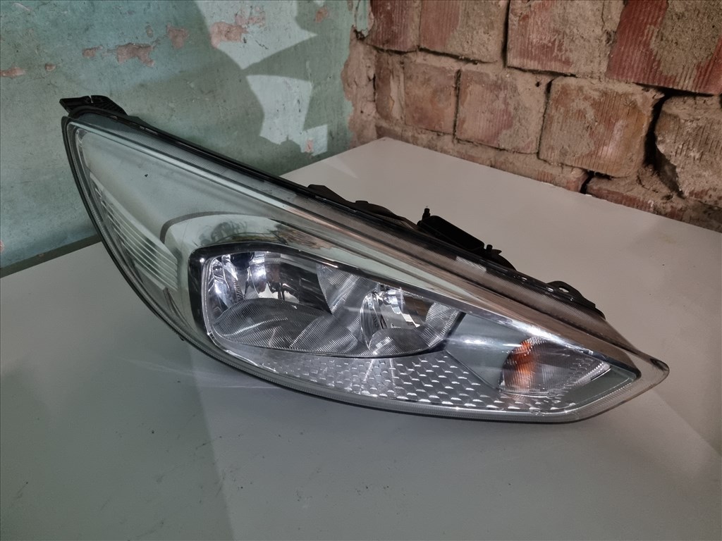 Ford Focus Mk3 (2014-2018) Jobb első fényszóró F1EB-13W029-AE 1. kép