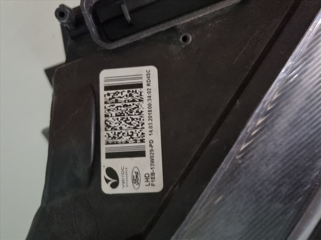 Ford Focus Mk3 (2014-2018) Jobb első fényszóró F1EB-13W029-PD 2. kép
