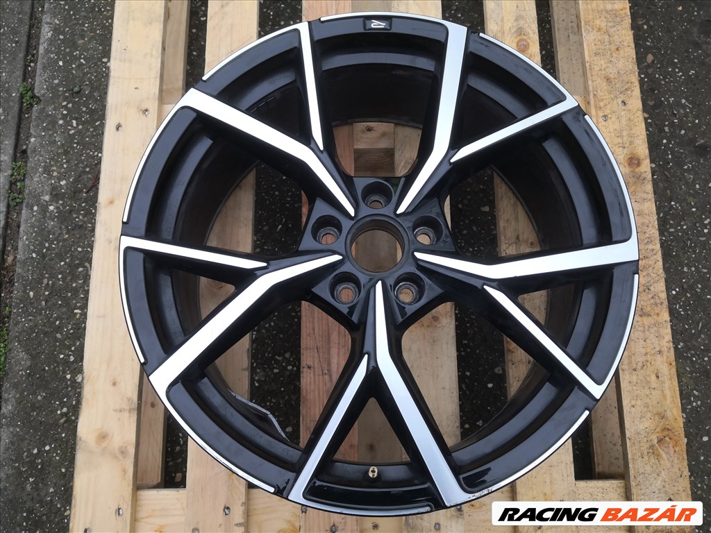 Volkswagen 19-es R-line sérült alufelni 1db 9. kép