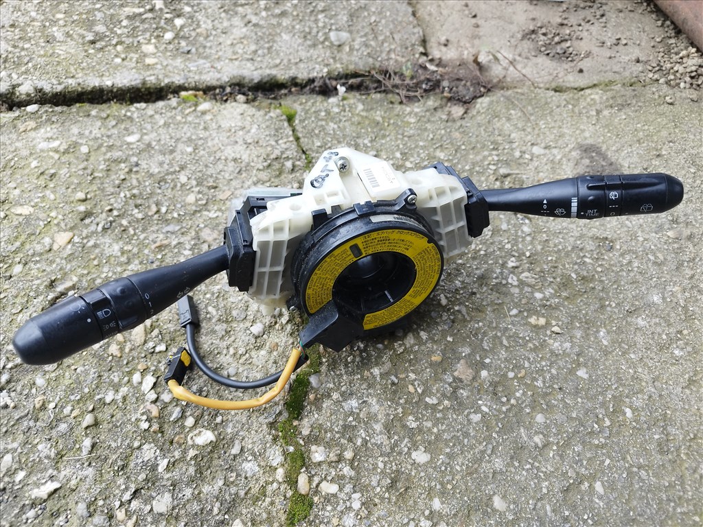 Mitsubishi Colt V kormány kapcsoló  1. kép