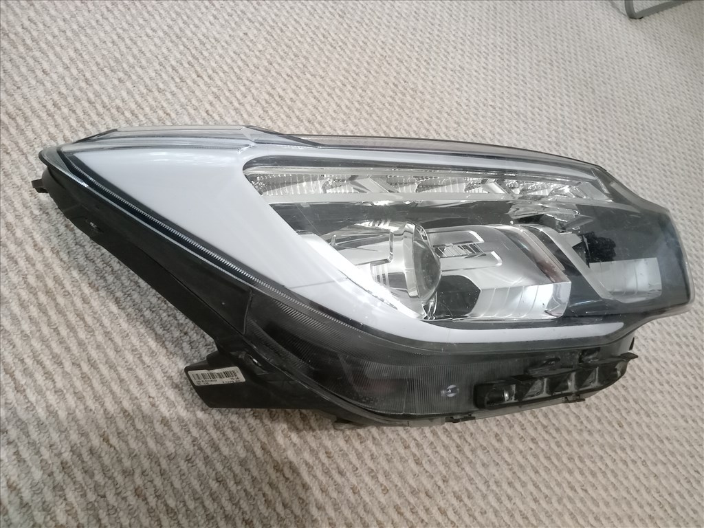 SsangYong Musso Ssangyong Musso, Xenon LED-es, jobb fényszóró.  2. kép