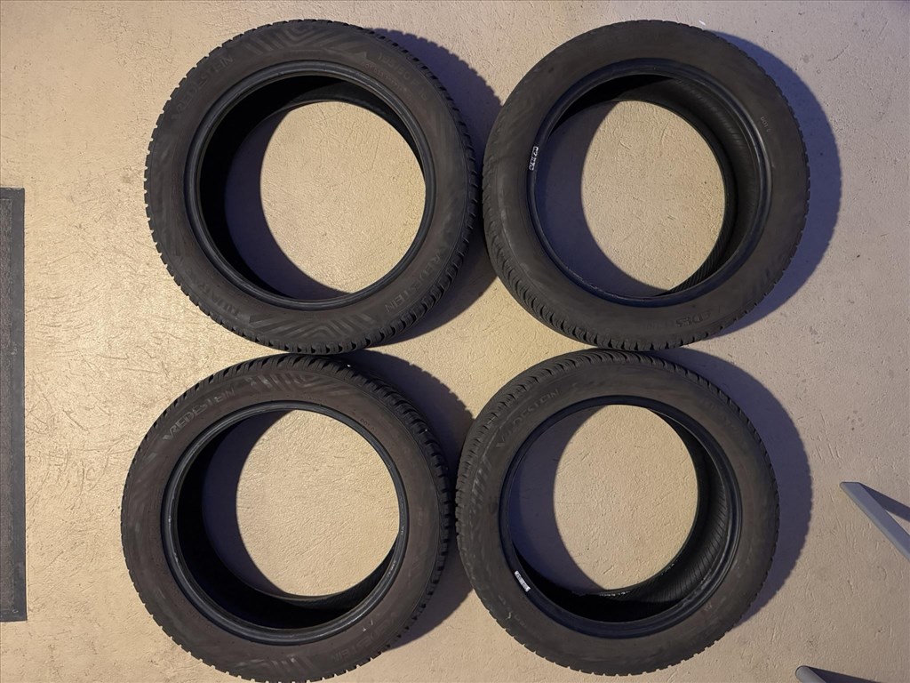  195/5016" használt Vredestein négyévszakos gumi gumi 1. kép