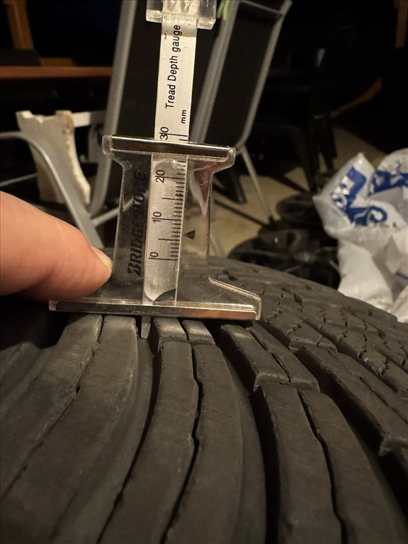  195/5016" használt Vredestein négyévszakos gumi gumi 7. kép