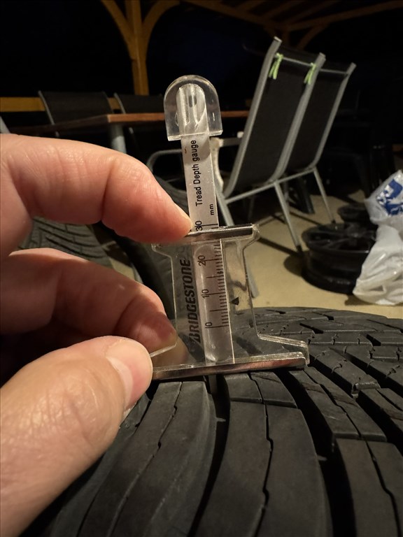  195/5016" használt Vredestein négyévszakos gumi gumi 9. kép