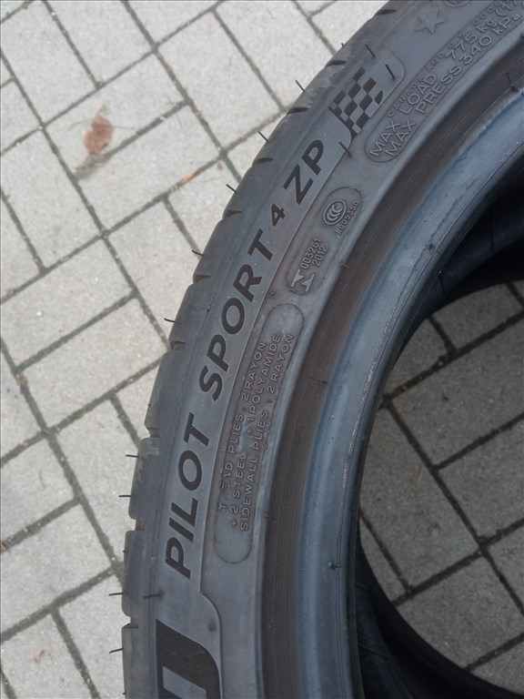  255/40R18" újszerű Michelin Pilot Sport 4 ZP nyári gumi eladó 2db. 2021-es! 3. kép