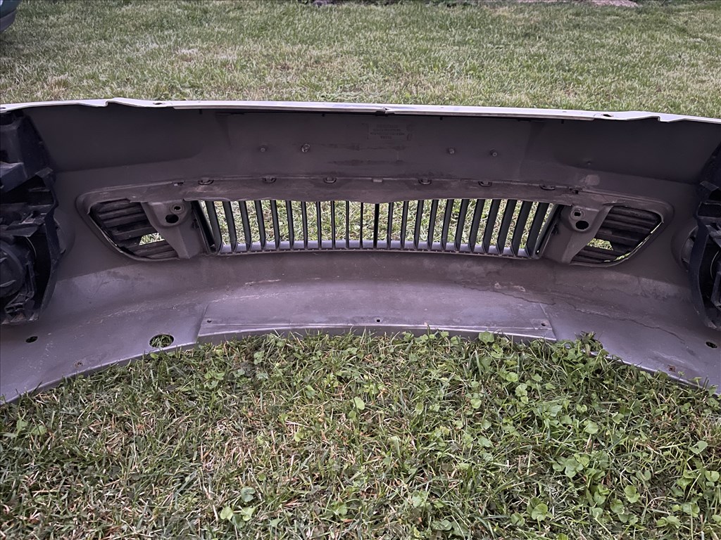 Skoda Octavia 2 RS első lökhárító  4. kép