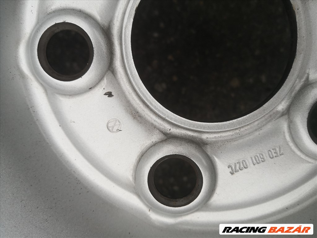 Volkswagen T5 - T6 16-os acélkerék 3. kép