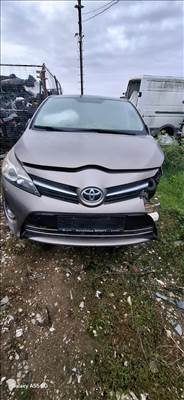 Toyota Verso I bontott alkatrészei