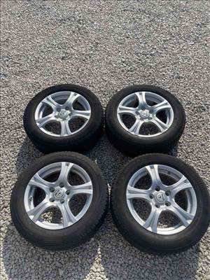  Renault Scenic16" alufelni, rajta 205/60R16 Falken téli gumi 
