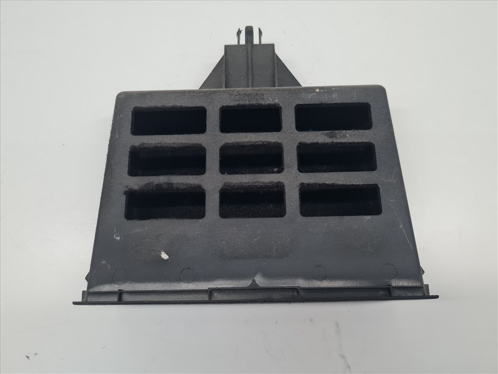 Volkswagen Golf IV, Volkswagen Bora rádió feletti tároló (25567) 1j0857058b 3. kép