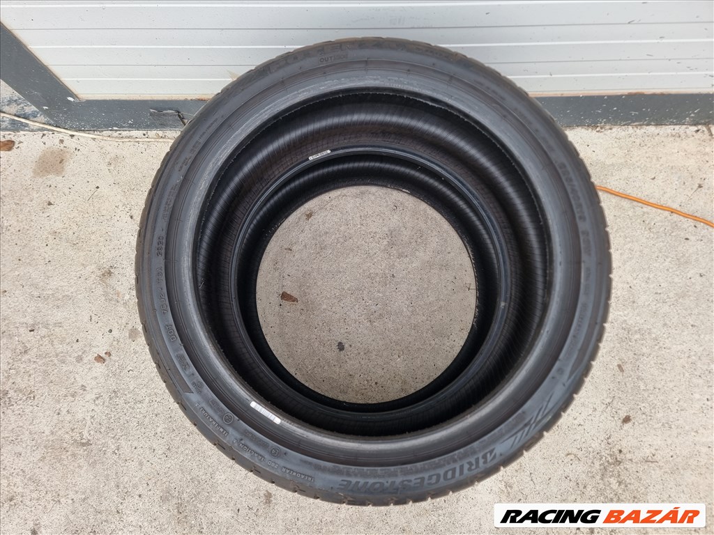 225/40R19 Bridgestone gumi 2db szinte újszerű állapotban eladó! 3. kép