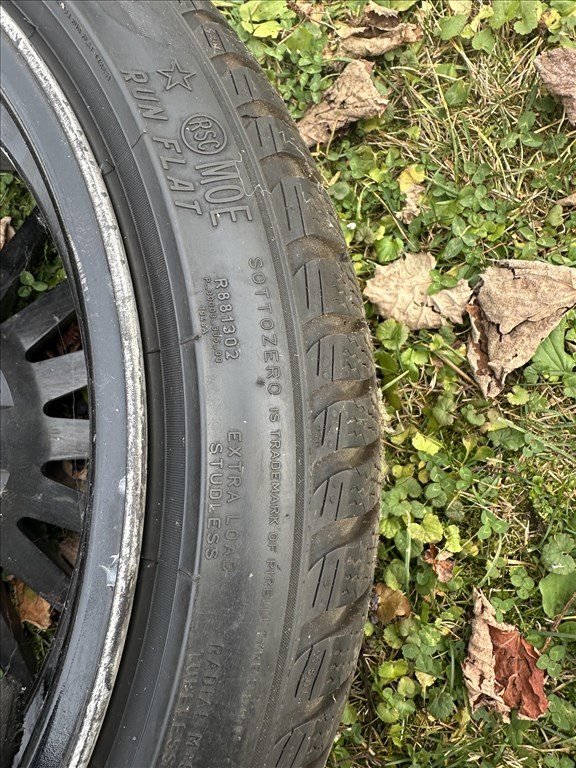  245/4019" használt Pirelli téli gumi gumi 4. kép