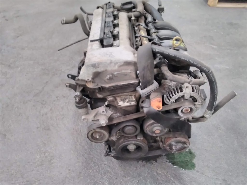 TOYOTA 3ZZ bontott motor  1. kép