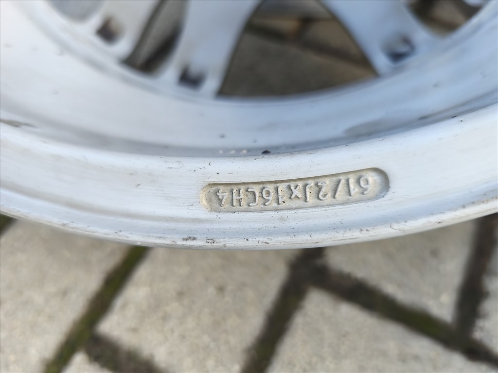  4x108 lyukosztású 6,5JJ 16" használt (gyári felni) alufelni 6. kép