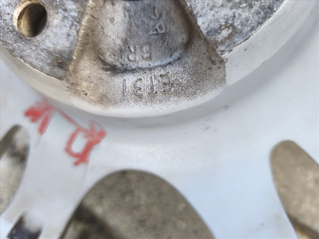  4x108 lyukosztású 6,5JJ 16" használt (gyári felni) alufelni 7. kép