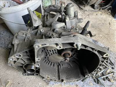 Opel Insignia 2.0 cdti Manual 6, F40 váltó, 4x4 