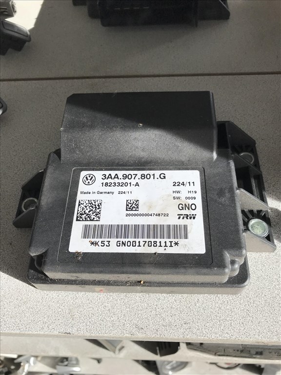 Volkswagen Passat B7 Kézifék vezérlő 3aa907801g 1. kép