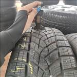  225/60 R18 Goodyear téli gumi 99000ft a 4db/44/