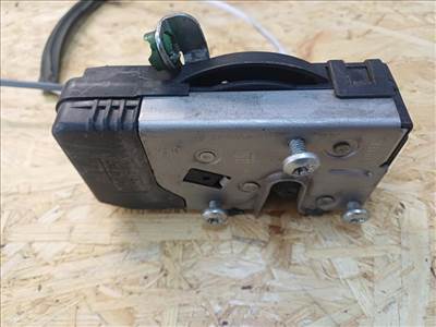 Opel Zafira A (1998-2004) Jobb Első Ajtó Központizár 