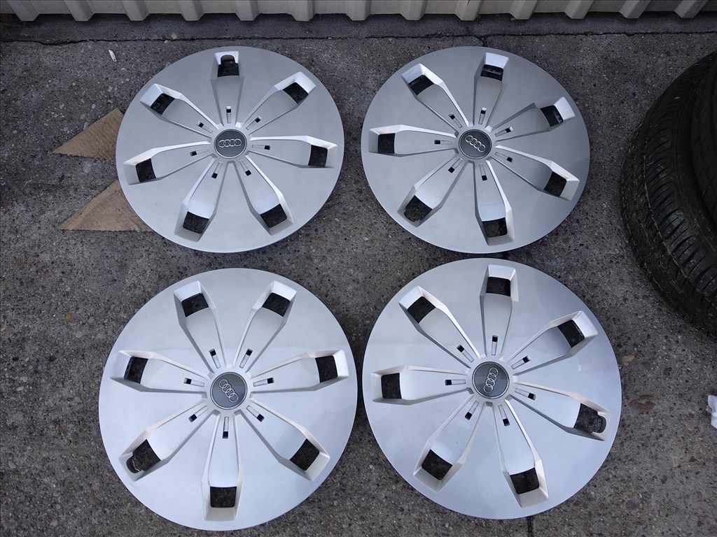 16-os Gyári Audi dísztárcsa 20000ft a 4db/18/ 3. kép