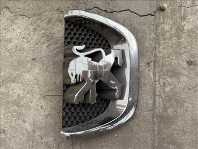 Peugeot 207 embléma  303002001