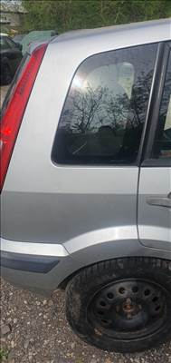 Ford Fusion facelift jobb hátsó karosszéria negyed