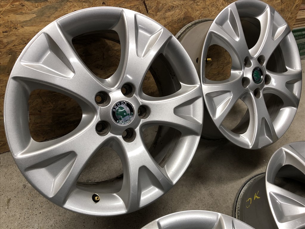 17 colos alufelni gyári Skoda Octavia 17 col 5x112 1. kép