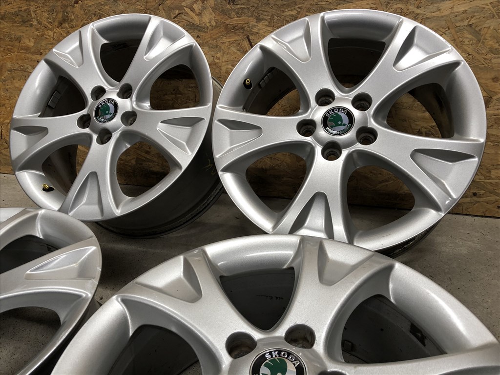 17 colos alufelni gyári Skoda Octavia 17 col 5x112 2. kép
