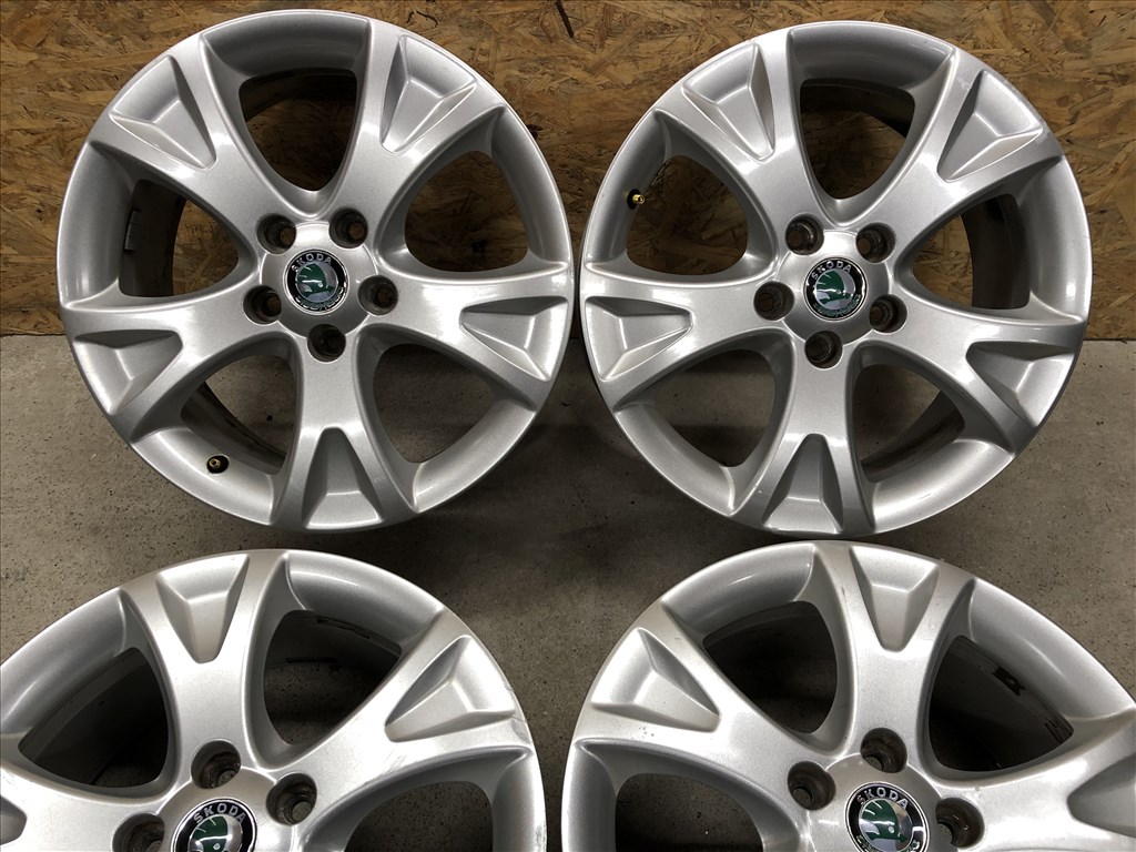 17 colos alufelni gyári Skoda Octavia 17 col 5x112 4. kép