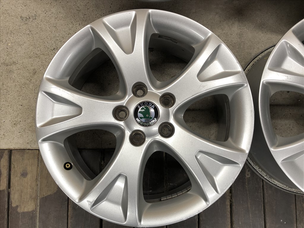 17 colos alufelni gyári Skoda Octavia 17 col 5x112 9. kép