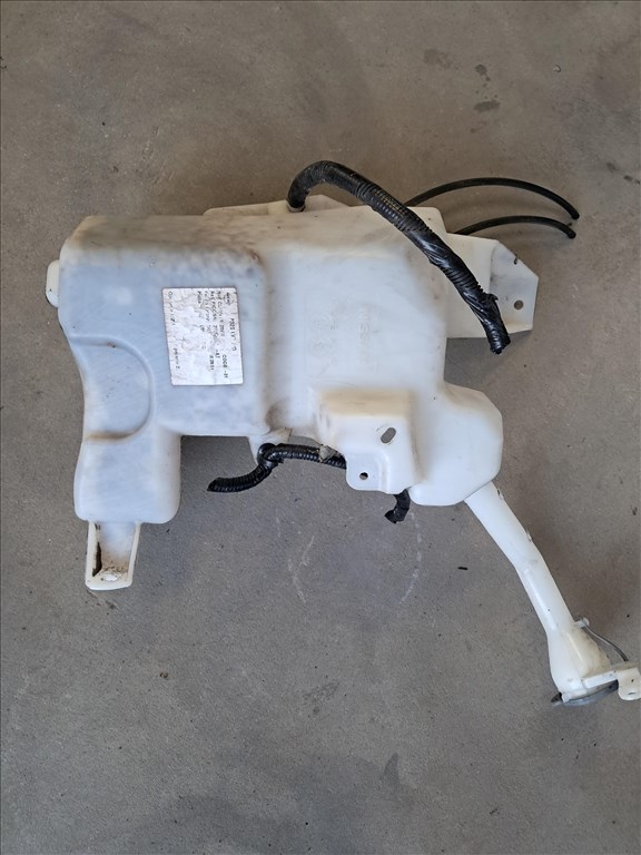 Nissan Qashqai (J11) ablakmosó tartály  289104ea0a 2. kép