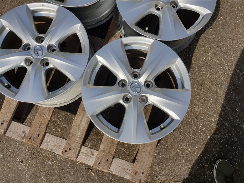 16" 5x114,3 Lexus 4. kép