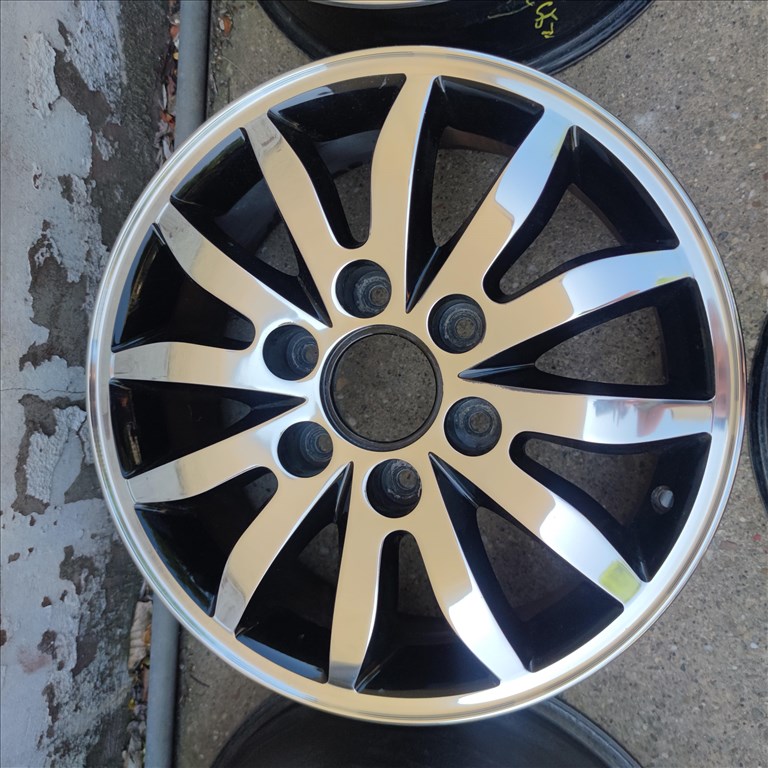 6x139,7 17 Gyári Kia,Hiunday polír alufelni 145000ft a 4db/157/ 1. kép