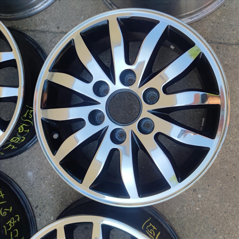 6x139,7 17 Gyári Kia,Hiunday polír alufelni 145000ft a 4db/157/ 4. kép