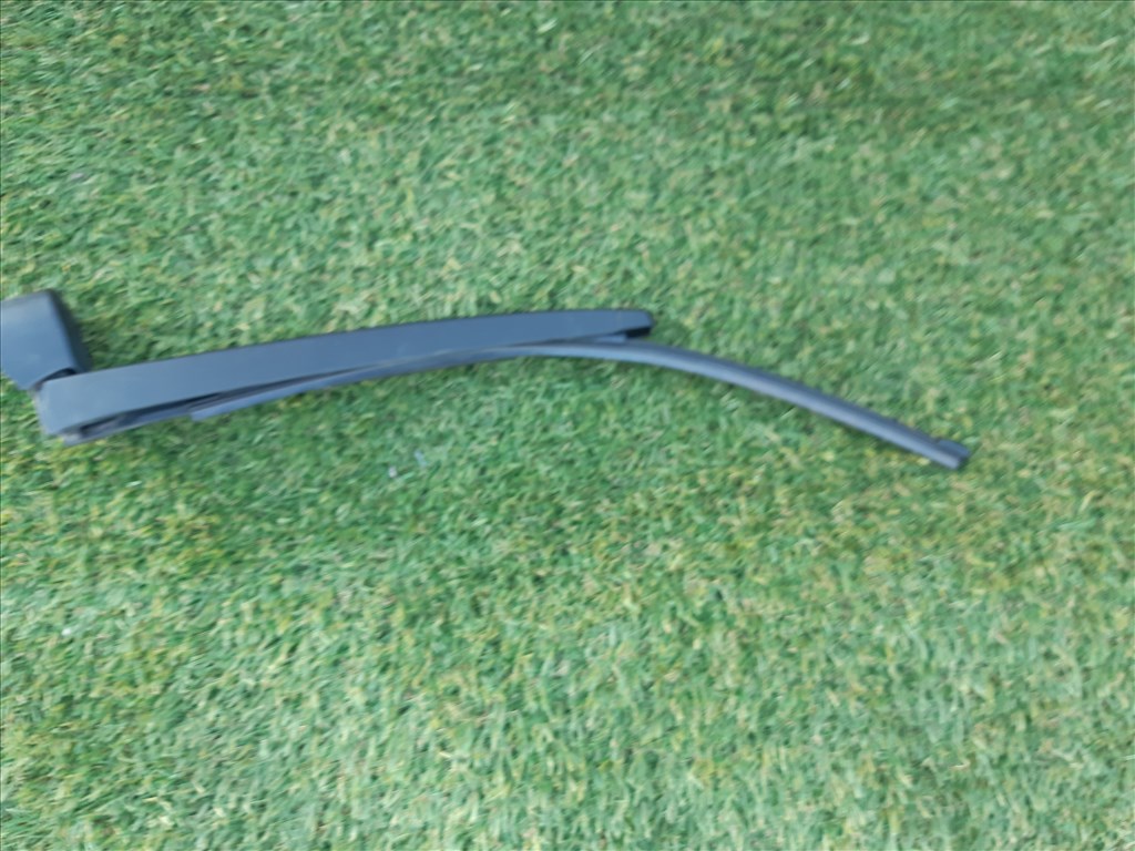 VW Tiguan AD1, T‑Roc A1, Škoda Fabia NJ, Seat Leon 5F hátsó aero- ablaktörlő kar  5f3955707 3. kép