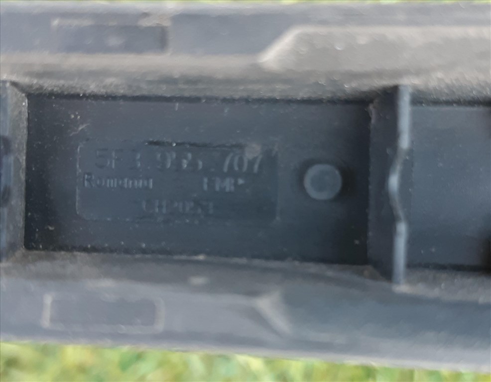 VW Tiguan AD1, T‑Roc A1, Škoda Fabia NJ, Seat Leon 5F hátsó aero- ablaktörlő kar  5f3955707 4. kép