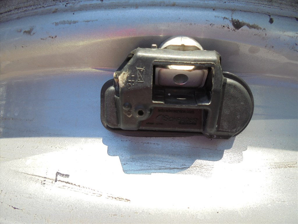 16-os újszerű szenzoros gyári Mercedes alufelni eladó 6. kép