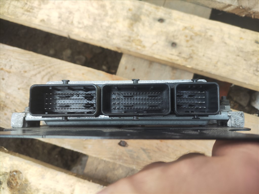 Renault Scénic III 1.5 dCi motorvezérlő elektronika  237104833r s180153110a 4. kép