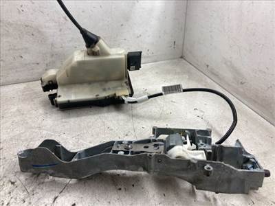 PEUGEOT 208 Jobb első Ajtózár