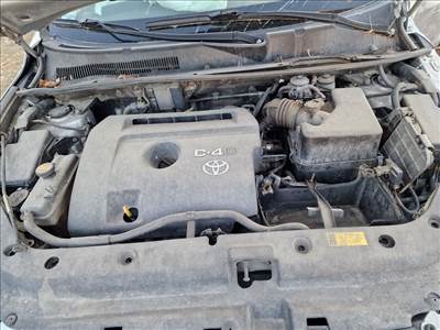 Toyota RAV4 (XA30) 2.2 D-4D 4x4 136 LE 4X4 MECHANIKUS VÁLTÓ ÉS KIPRÓBÁLHATÓ MOTOR 